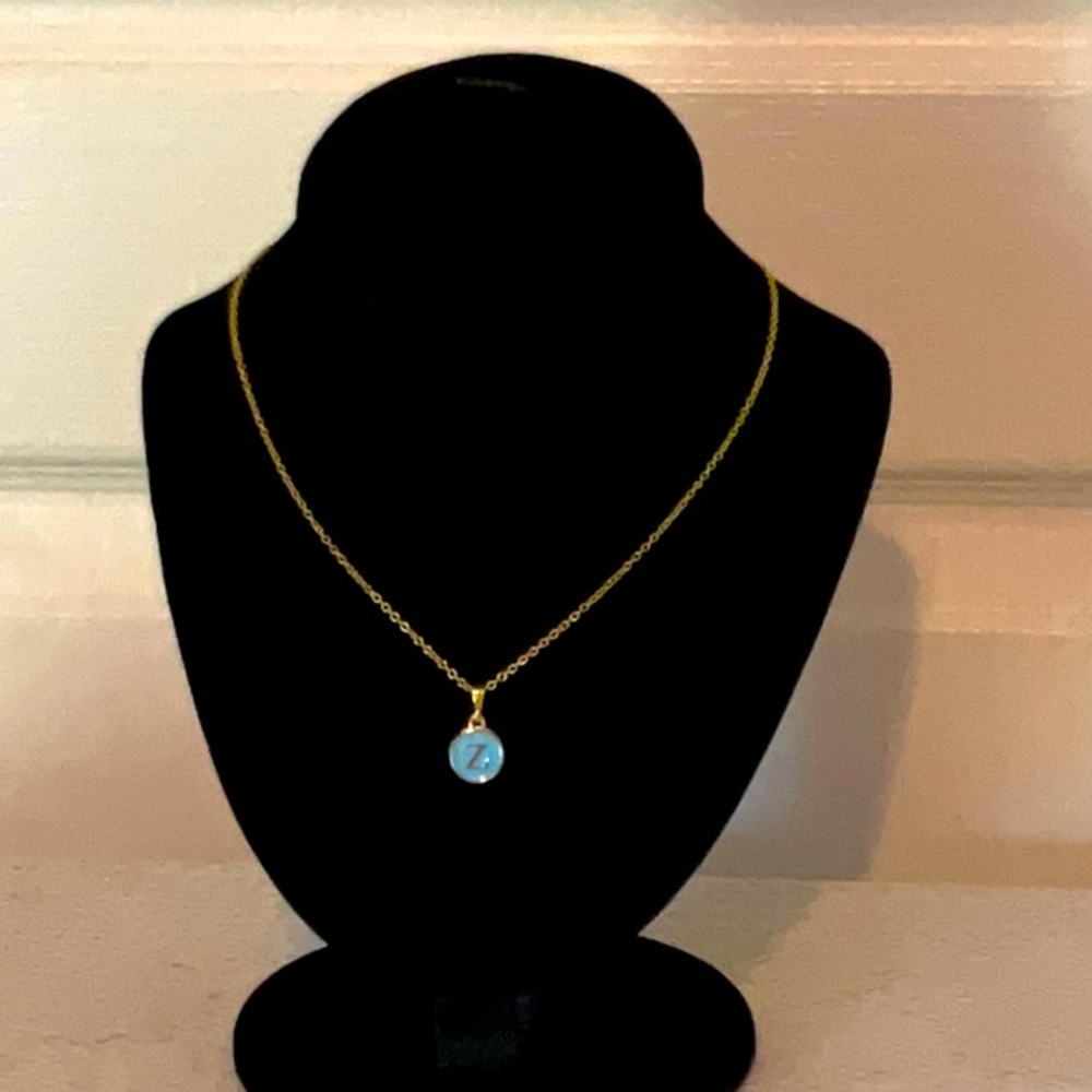 Beautiful dainty initial Z necklace
